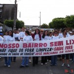 Secretária de Saúde participa de caminhada pela campanha "Nosso bairro sem lixo" - Fotos: Ascom/SMS