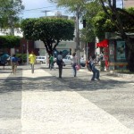 Emurb continua recuperando o pavimento da praça Camerino - Fotos: Meme Rocha