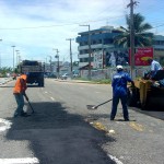 Emurb recupera o pavimento da avenida Santos Dumont na Atalaia - Fotos: Meme Rocha