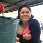 Comerciantes da Passarela das Flores esperam aumento nas vendas com o Dia de Finados - Fotos: Wellington Barreto