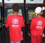 Semasc leva crianças e adolescentes do Peti ao Game Station no Shopping Riomar - Foto: Ascom/Semasc