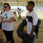 Alunos da rede municipal participam do Dia Mundial de Limpeza das Praias - Fotos: Ascom/Semed