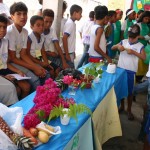 Alunos da EMEF. Maria Glória Macedo participam da I Feira de Ciências - Fotos: Walter Martins