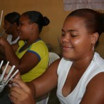 Emei Maria Clara Machado promove curso de reciclagem - Fotos: Walter Martins