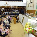 Edvaldo Nogueira participa de homenagem à médica Geodete Batista na Assembléia Legislativa - Fotos: Lúcio Telles