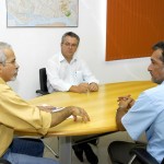 Prefeito Edvaldo Nogueira recebe prefeito da Barra dos Coqueiros Airton Martins - Fotos: Lúcio Telles