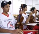 Música oferece novas perspectivas a adolescentes do Jovem Aprendiz  - Fotos: Márcio Garcez