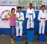 Atletas atendidos pela Semasc se destacam com medalhas de ouro