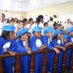 Alunos da EMEF Freitas Brandão comemoram 40 anos da instituição - Fotos: Walter Martins