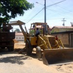 Prefeitura trabalha no conjunto Beira Mar II para reduzir pontos de alagamentos - Fotos: Meme Rocha