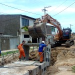 Emurb implanta galerias de drenagem na Coroa do Meio - Fotos: Meme Rocha