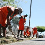 Emsurb realiza mutirão de limpeza nos bairros da cidade - Fotos: Sílvio Rocha