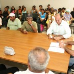 Prefeito recebe representantes da Invasão das Salinas - Fotos: Sílvio Rocha