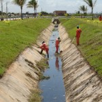 PMA realiza limpeza de canais em diversos pontos da cidade - Fotos: Márcio Garcez