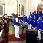 Prefeito e servidores municipais comemoram Natal com missa - Fotos: Lúcio Telles