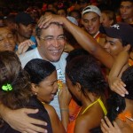 Governador participa de desfile na avenida durante segunda noite do PréCaju 2007 -