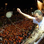 Governador participa de desfile na avenida durante segunda noite do PréCaju 2007 -