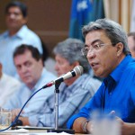 Governador afirma que vai manter diálogo com prefeitos -
