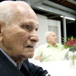 Jantar homenageia os 90 anos de Seixas Dória -