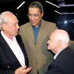 Jantar homenageia os 90 anos de Seixas Dória -