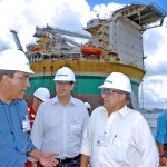 Governador conhece plataforma que elevará produção de petróleo em Sergipe - Foto: Márcio Dantas/ASN