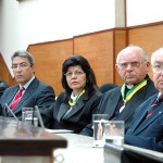 Déda prestigia entrega de medalha a Monsenhor Carvalho - Foto: André Moreira/ASN