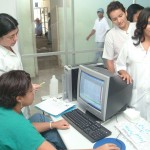 Maternidade Hildete Falcão começa a vacinar funcionários - Foto: Márcio Garcez/Saúde