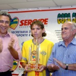 Déda condecora atletas e prefeitos que contribuíram para Copa Sub 17 - Foto: Márcio Dantas/ASN