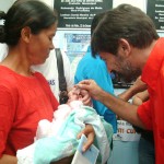 Estado inicia campanha de vacinação contra paralisia infantil - Foto: Marcio Garcez/Saude