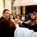 NOTA À IMPRENSA: Governador comenta falecimento de ACM - Foto: Marco Terranova