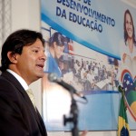 Governador e ministro lançam Plano de Desenvolvimento da Educação - Foto: Márcio Dantas/ASN