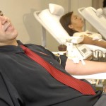 Funcionários do BNB doam sangue ao Hemolacen - Foto: Isa Vanny