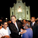 Marcelo Déda acompanha procissão em Simão Dias - Foto: André Moreira/ASN
