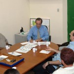Kércio Pinto recebe comerciantes do bairro São Carlos - Foto: Ascom/SSP