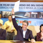 Déda assina projeto de lei que isenta ICMS de micro e pequenas empresas - Foto: Márcio Dantas/ASN