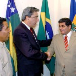 Governador assina decreto de intervenção em Pirambu - Foto: Márcio Dantas