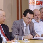 Déda assina projeto de lei que isenta ICMS de micro e pequenas empresas - Foto: Márcio Dantas/ASN