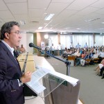 Déda assina projeto de lei que isenta ICMS de micro e pequenas empresas - Foto: Márcio Dantas/ASN