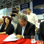 Governador assina contratos para repasse de recursos do PAC para Sergipe - Foto: André Moreira/ASN