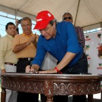 Déda assina ordem de serviço para melhorias na rodovia Barra/Atalaia Nova - Foto: Janaína Santos/ASN