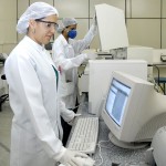 Lacen realiza cerca de 13 mil exames por mês - Foto: Wellington Barreto