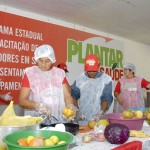 Membros do MST aprendem sobre alimentação saudável - Foto: Wellington Barreto