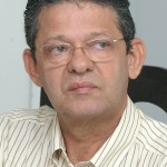 Lacen realiza cerca de 13 mil exames por mês - Foto: Wellington Barreto