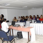 Profissionais de saúde são capacitados para realizar teste rápido de HIV - Foto: Isa Vanny