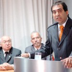 Déda prestigia outorga de Título de Cidadão Aracajuano a Cezar Britto - Foto: Márcio Dantas/ASN