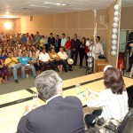 Governador participa de entrega de bolas produzidas por detentos a escolas - Foto: André Moreira/ASN