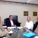 Governador discute situação dos municípios com prefeitos - Foto: Márcio Dantas/ASN