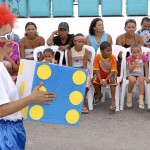 Samu 192 Sergipe apresenta ações educativas para crianças na Orla - Cíntia Cavalcanti brinca no estande do Samu / Foto: Márcio Garcez/Saúde