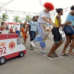 Samu 192 Sergipe apresenta ações educativas para crianças na Orla - Cíntia Cavalcanti brinca no estande do Samu / Foto: Márcio Garcez/Saúde