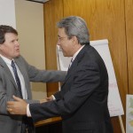 Guido Mantega garante aval da Fazenda para novos investimentos em Sergipe - John Briscoe